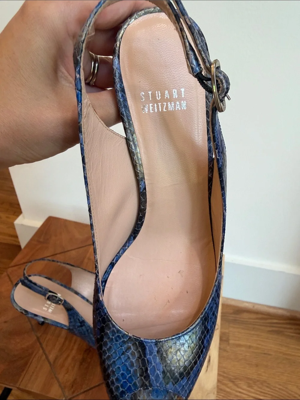 Stuart Weitzman Stunning Blue Snakeskin Slingback Peep-Toe Heels, 8